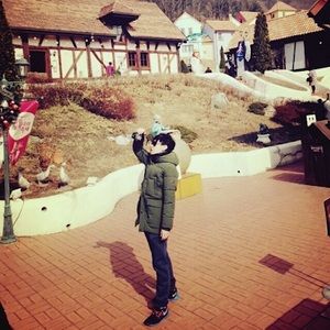 Meet your Posher, Yiru